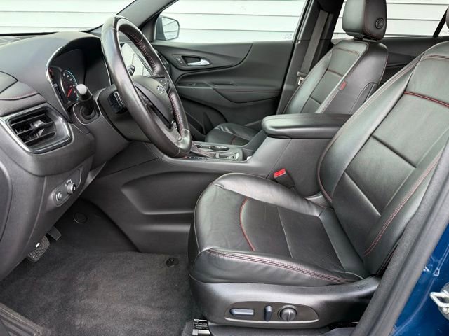Used 2022 Chevrolet Equinox RS w/ RS Leather Package image 17