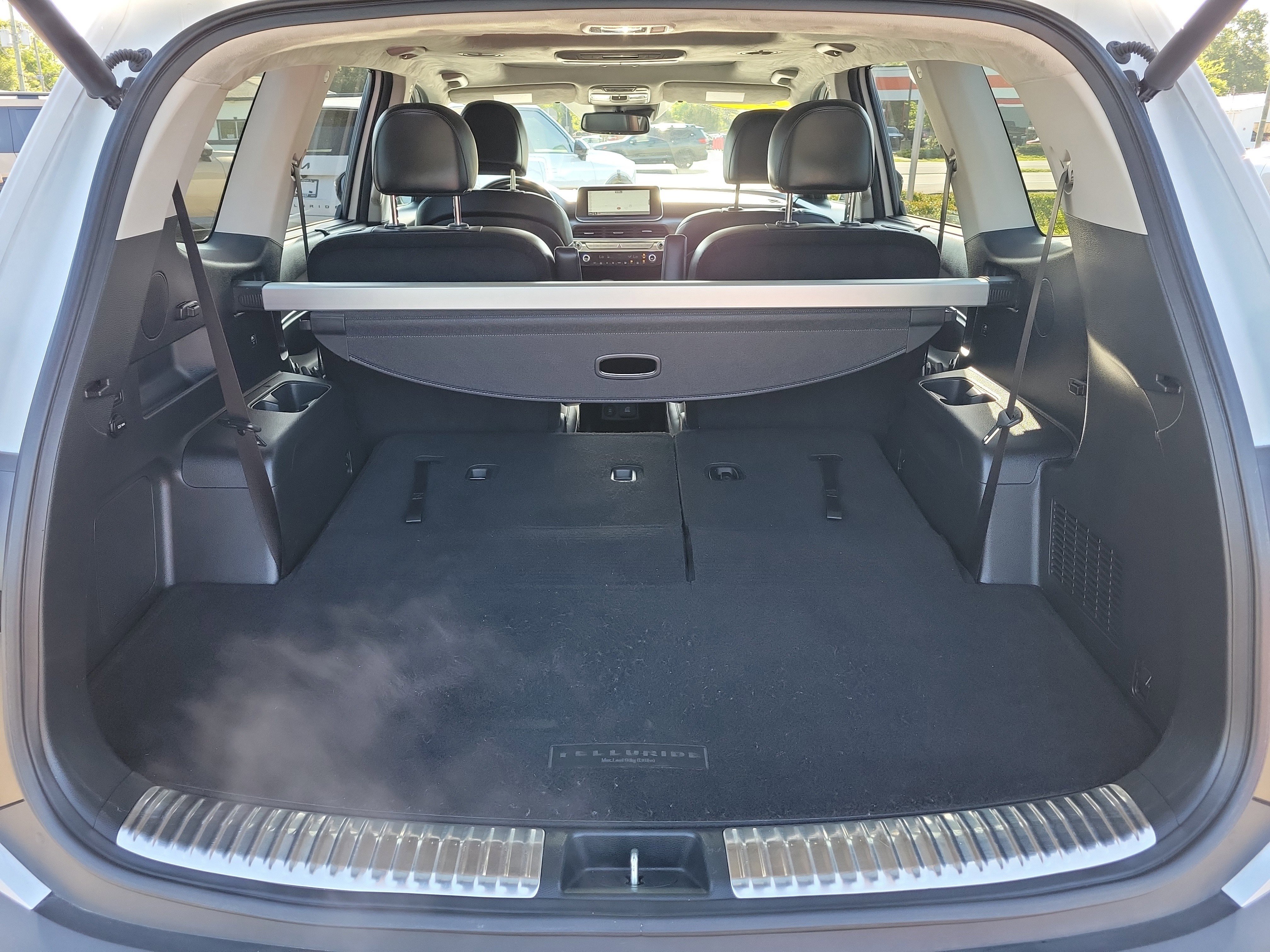 Certified 2022 Kia Telluride SX w/ SX Prestige Package AWD/4WD image 14