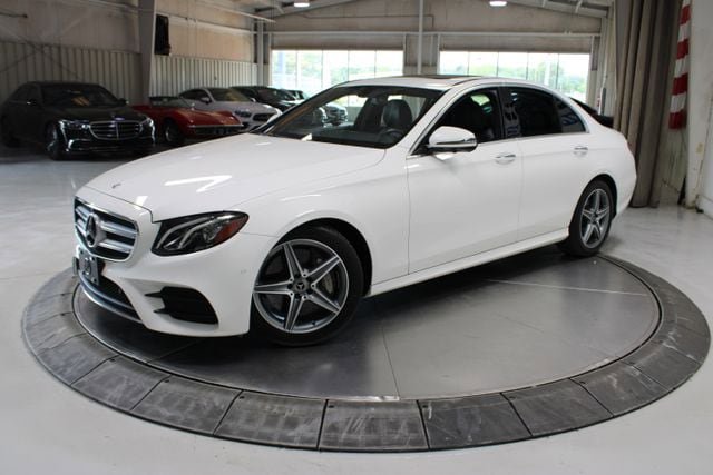 Used 2019 Mercedes-Benz E 300 image 4