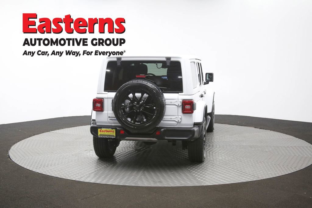 Used 2025 Jeep Wrangler Unlimited Sahara AWD/4WD image 34