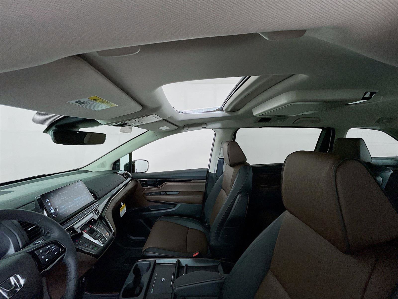 New 2026 Honda Odyssey Elite image 9