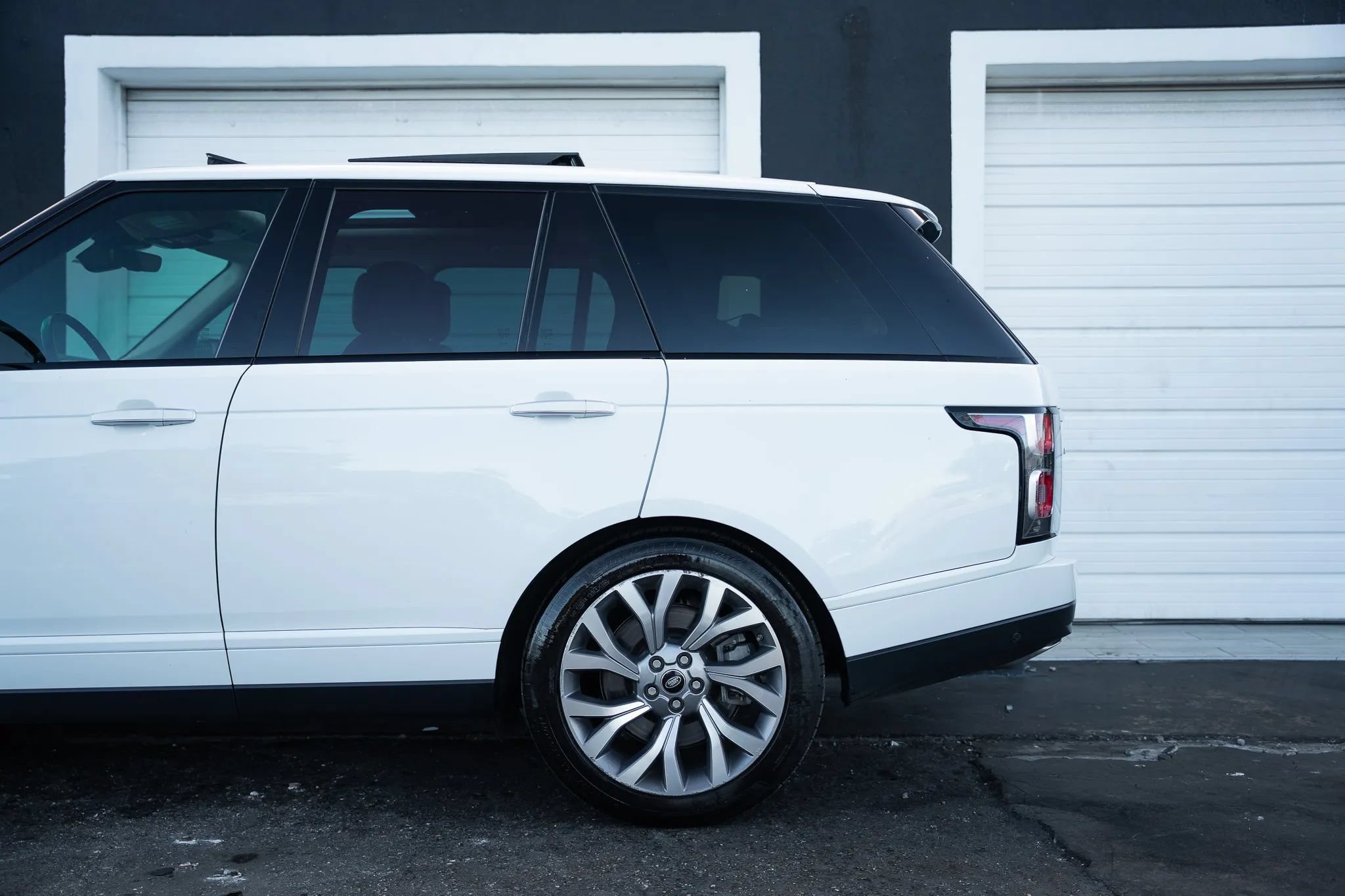 Used 2018 Land Rover Range Rover Autobiography AWD/4WD image 12