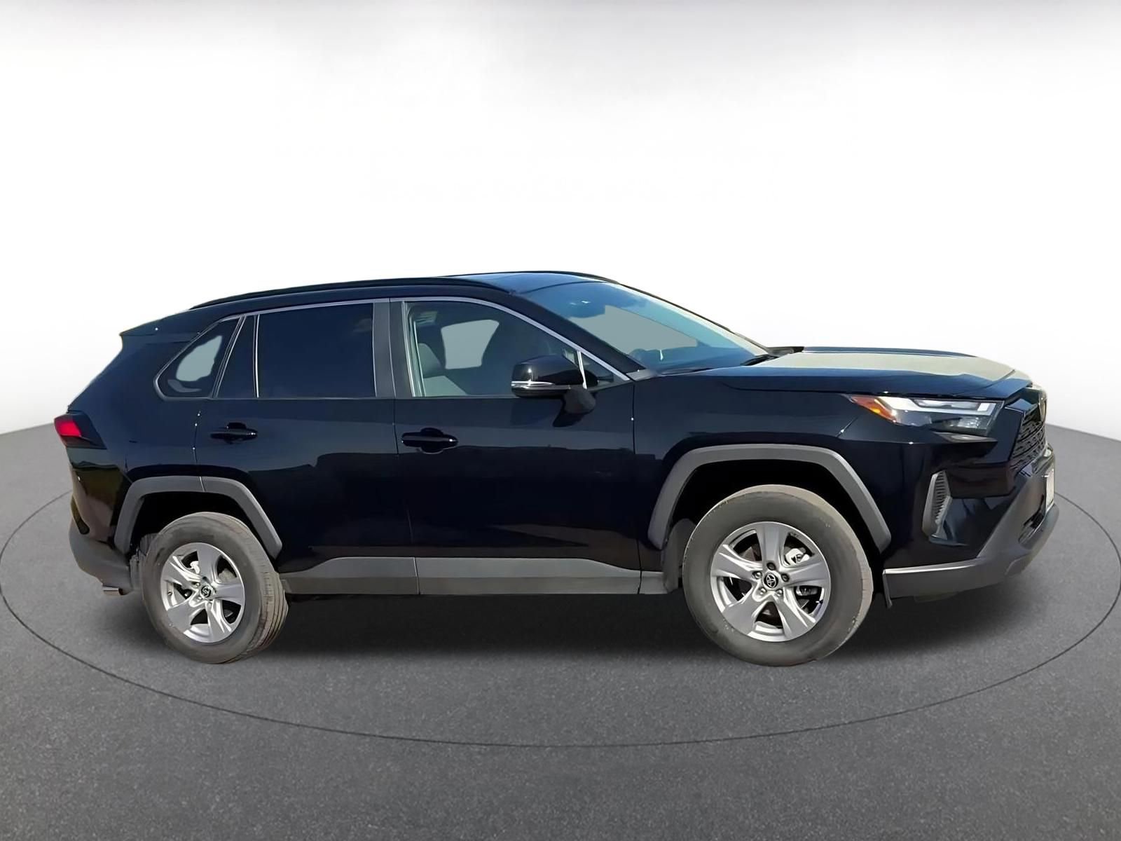 Used 2025 Toyota RAV4 XLE w/ Convenience Package AWD/4WD image 16