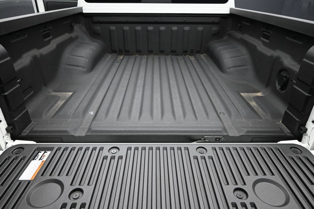 Certified 2026 Nissan Frontier S w/ S Utility Package RWD image 15