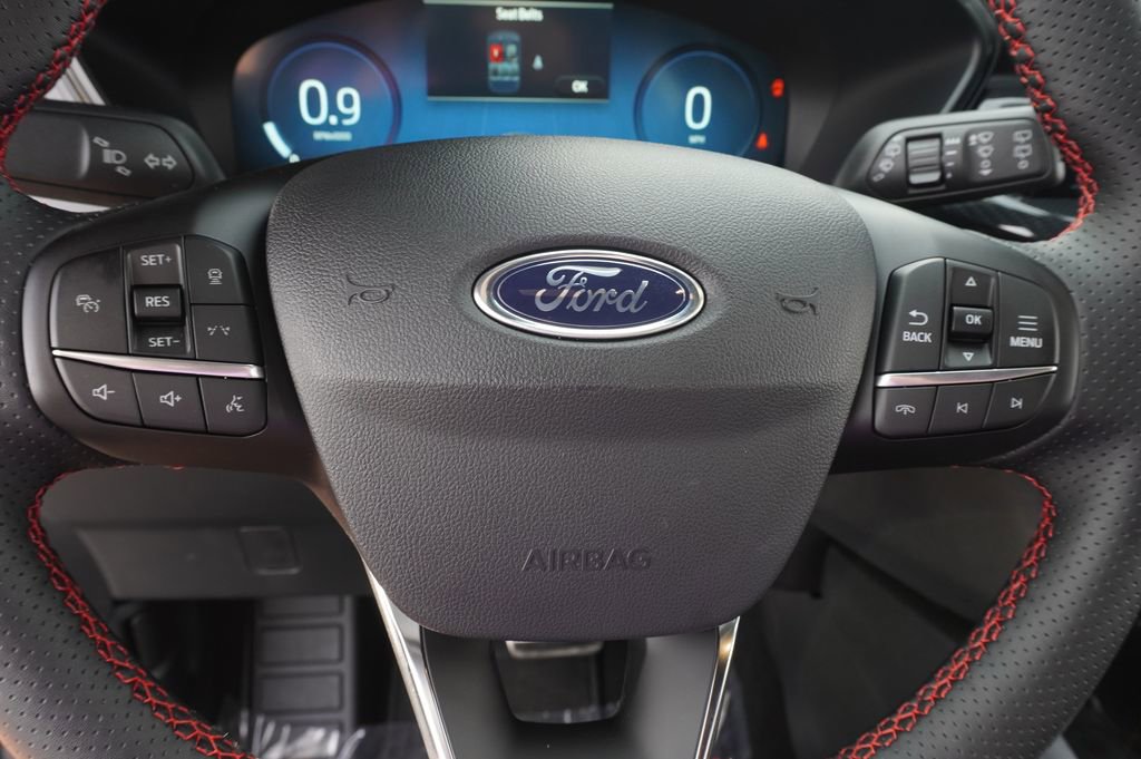 Used 2024 Ford Escape ST-Line Select w/ Tech Pack #2 image 17