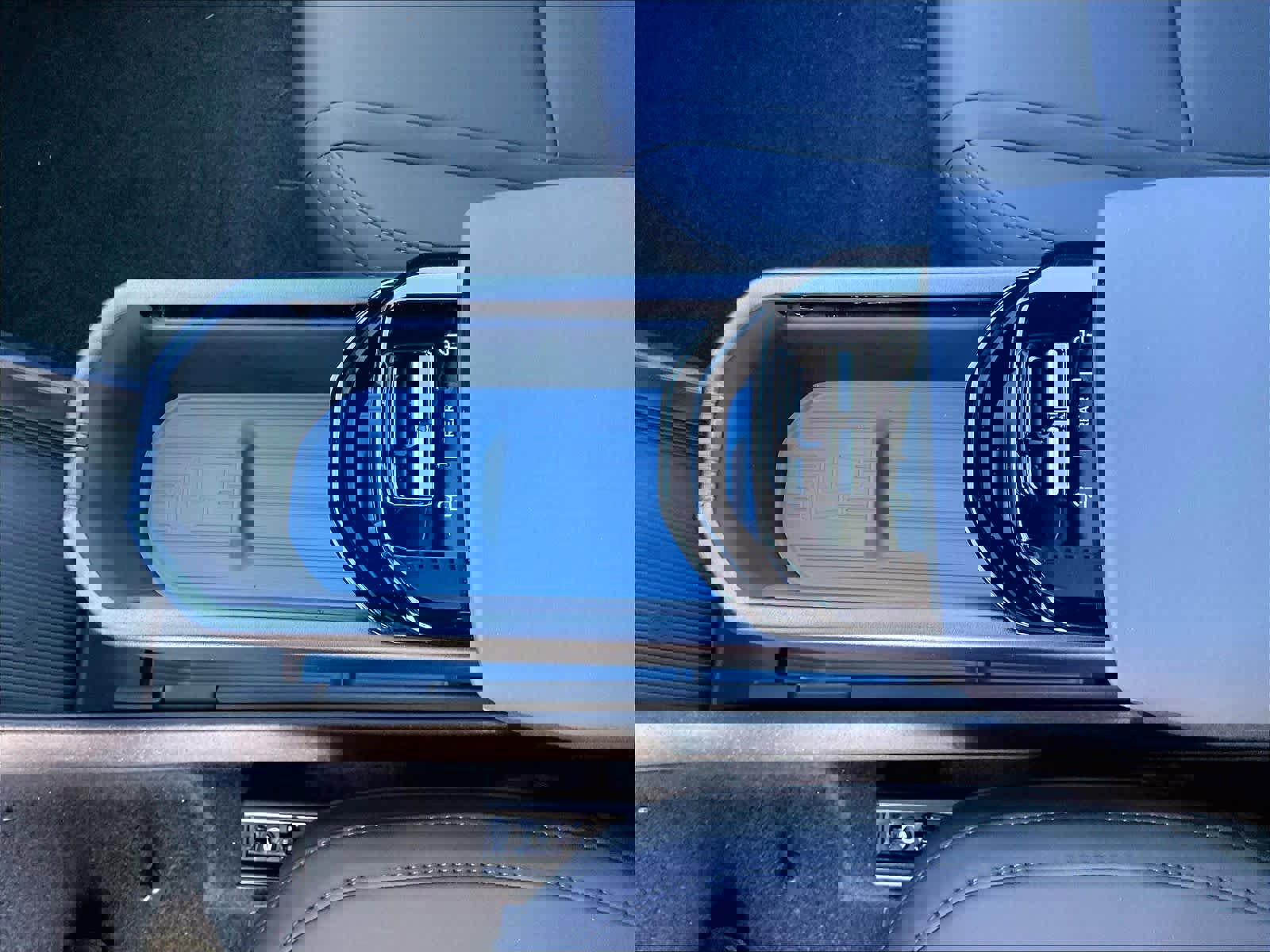 New 2026 Volvo EX30 Plus w/ Climate Package image 10