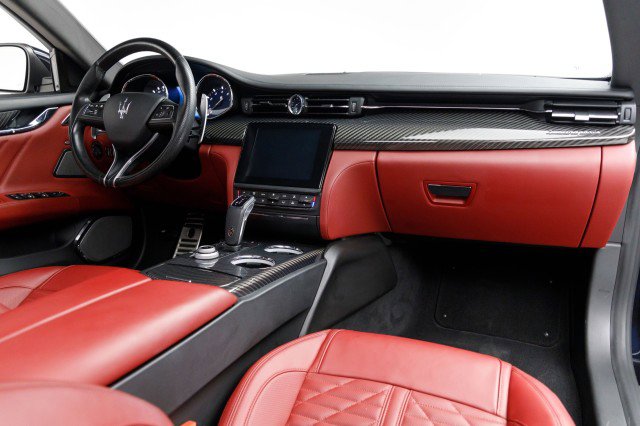 Used 2020 Maserati Quattroporte S GranSport image 2