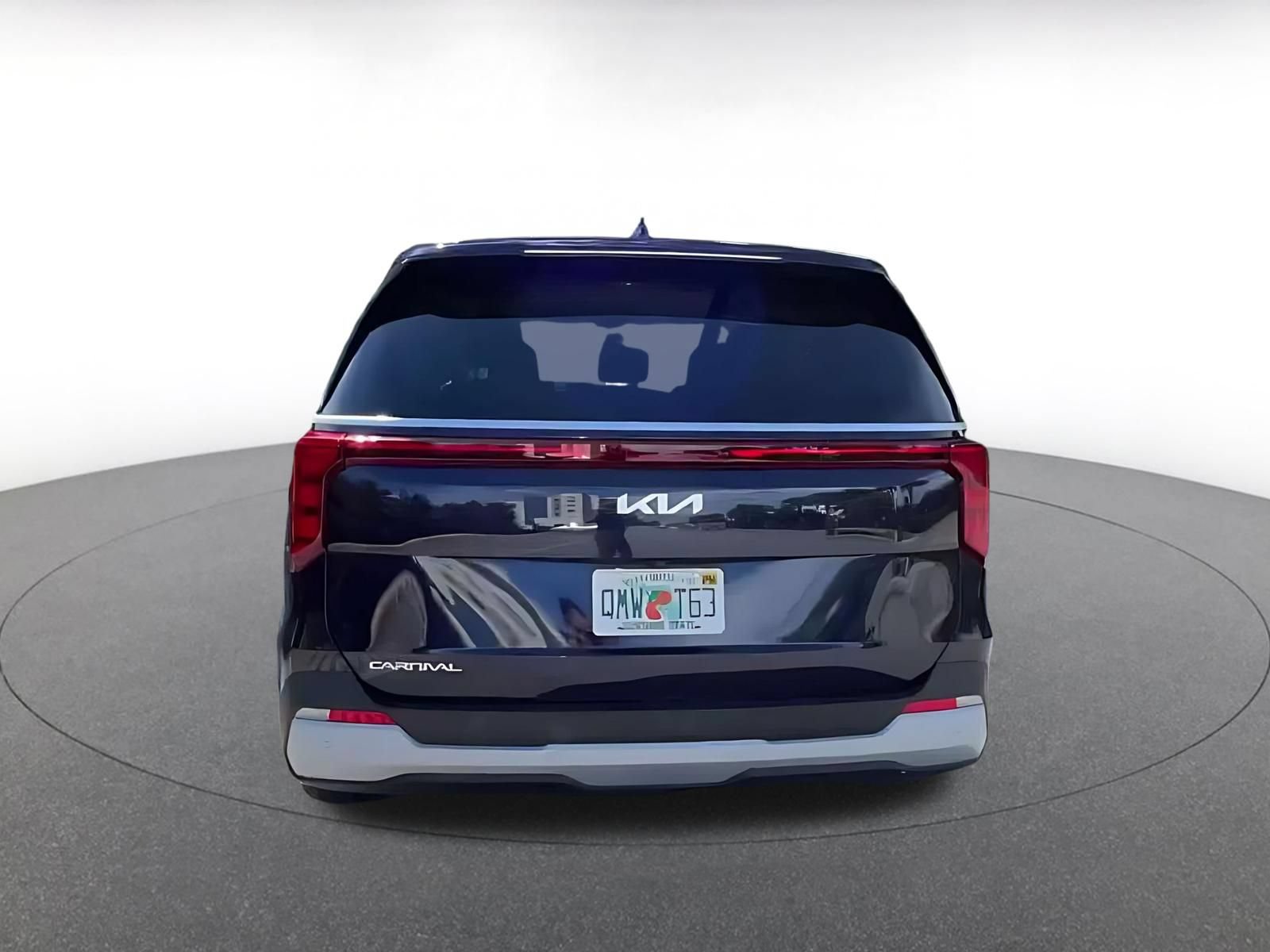 Used 2026 Kia Carnival FWD image 12