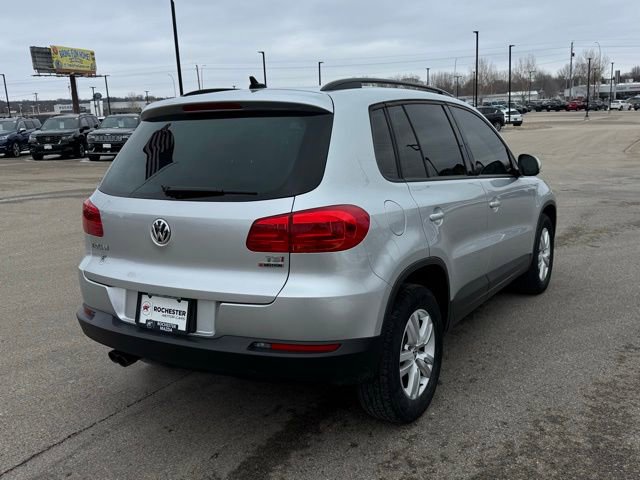 Used 2017 Volkswagen Tiguan S image 34
