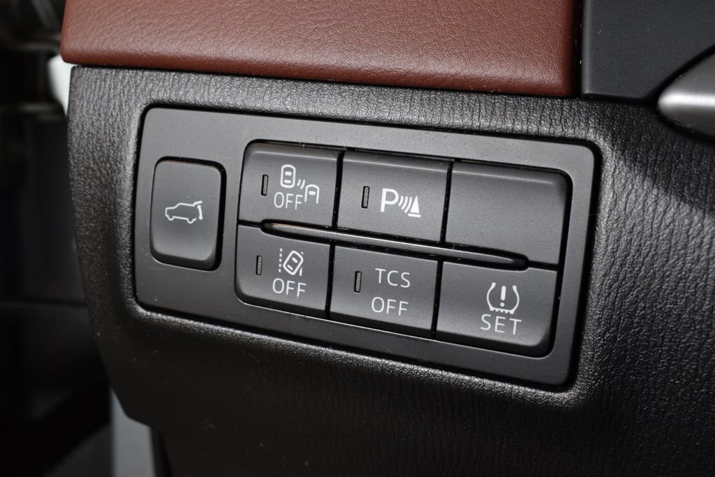 Used 2016 MAZDA CX-9 Signature AWD/4WD image 18