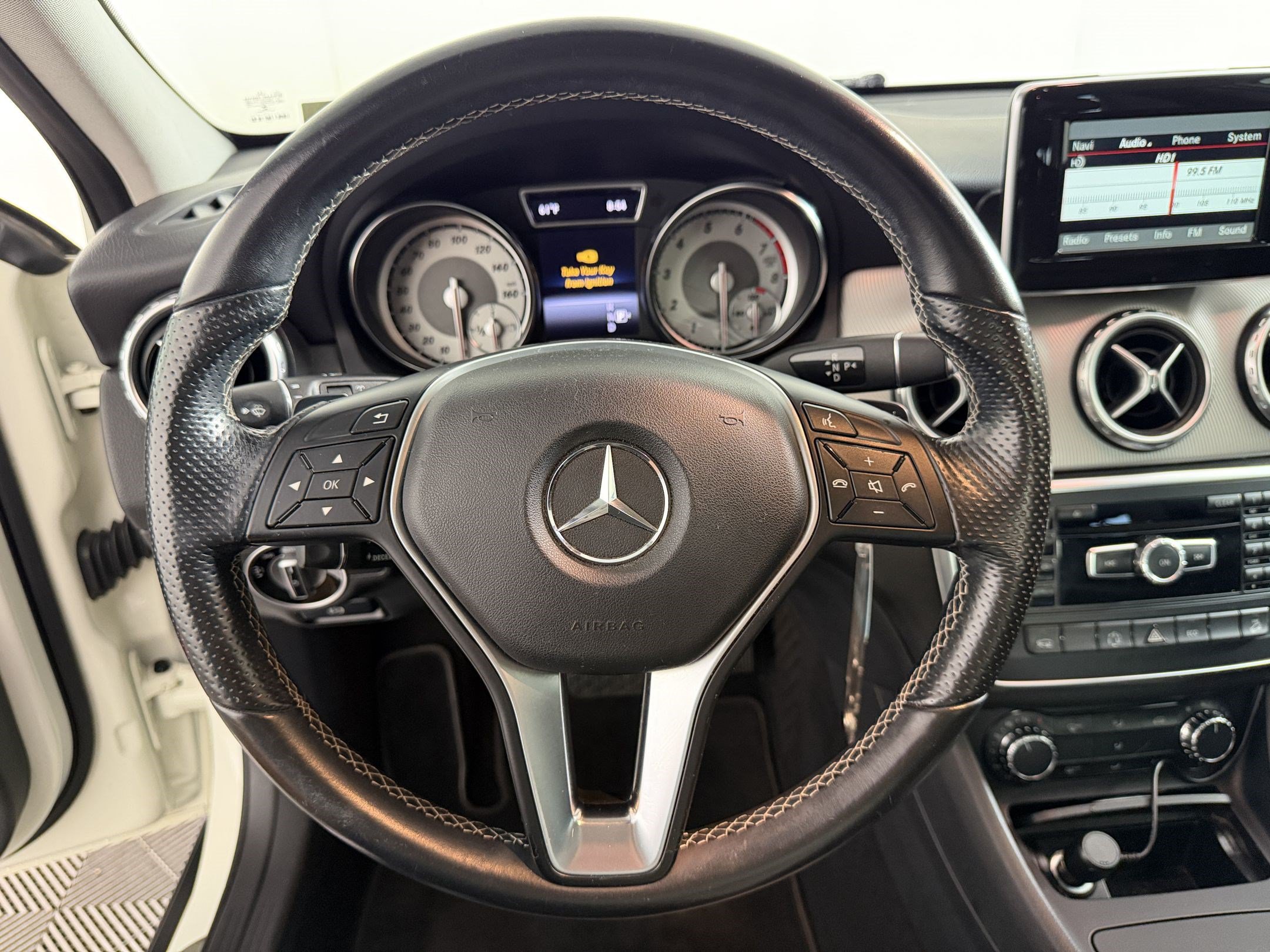 Used 2015 Mercedes-Benz GLA 250 4MATIC image 11