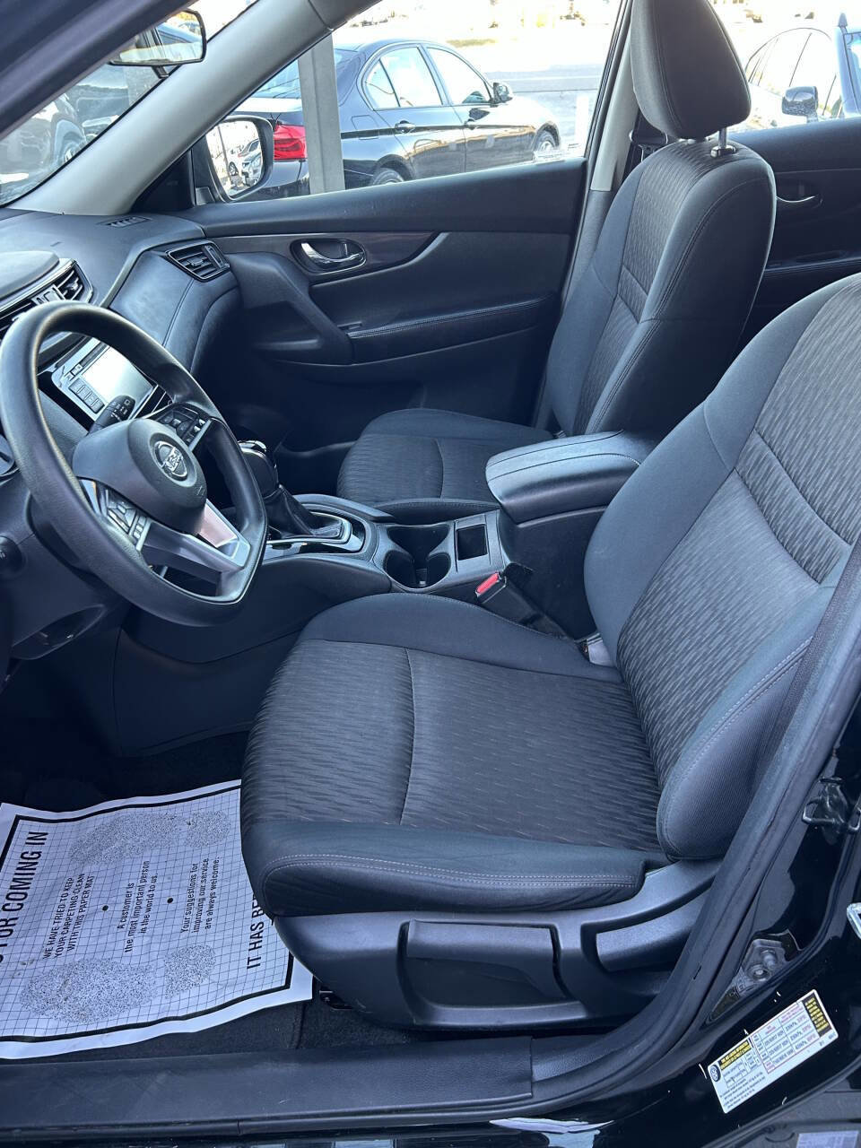 Used 2018 Nissan Rogue S image 8