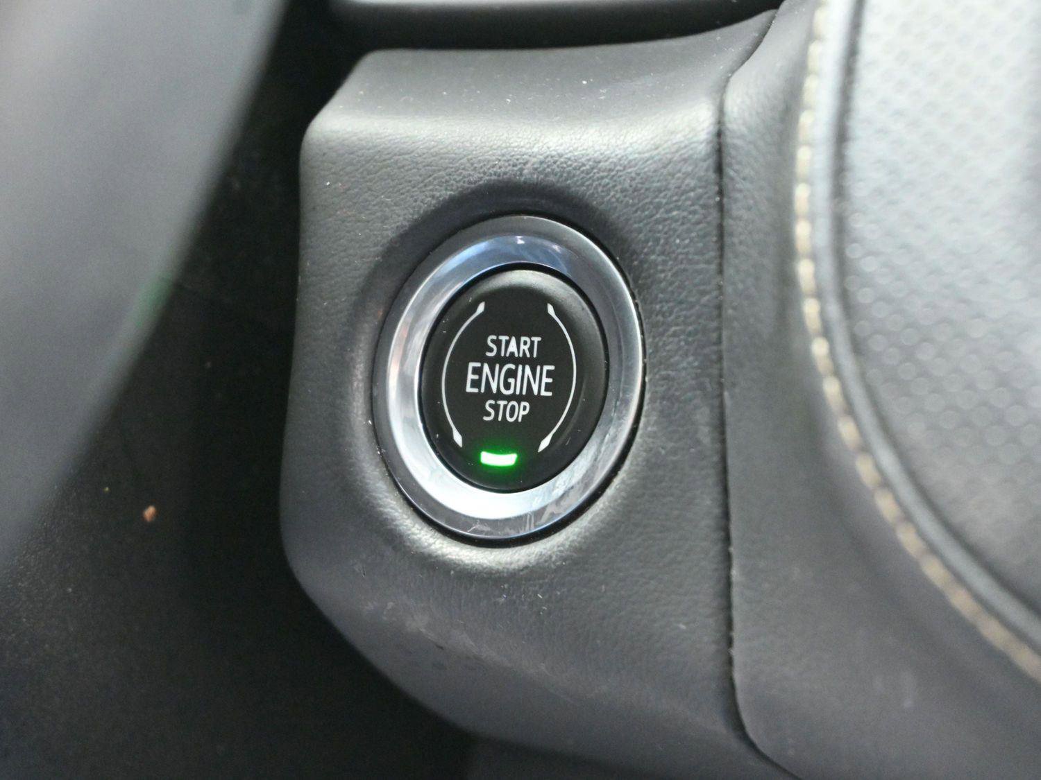 Used 2023 GMC Yukon SLT w/ SLT Premium Package image 25