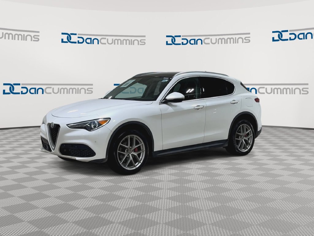 Used 2018 Alfa Romeo Stelvio Ti w/ TI Performance Package AWD/4WD image 4