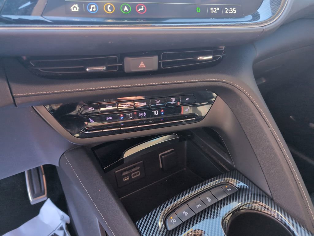 Used 2022 Buick Envision Essence w/ Technology Package I image 22