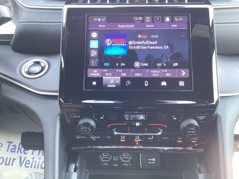 New 2025 Jeep Grand Cherokee Altitude image 40