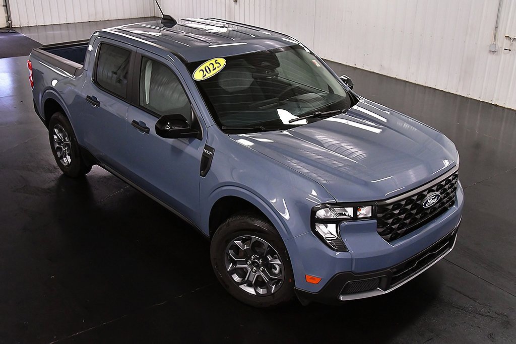 New 2025 Ford Maverick XLT w/ XLT Luxury Package image 12