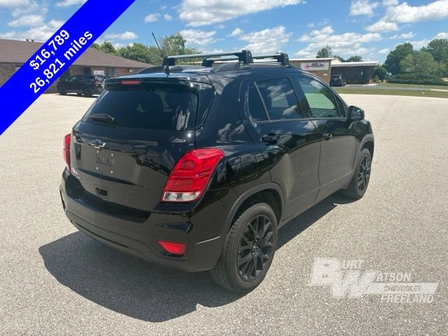 Used 2021 Chevrolet Trax LT w/ Premium Seat Package AWD/4WD image 6