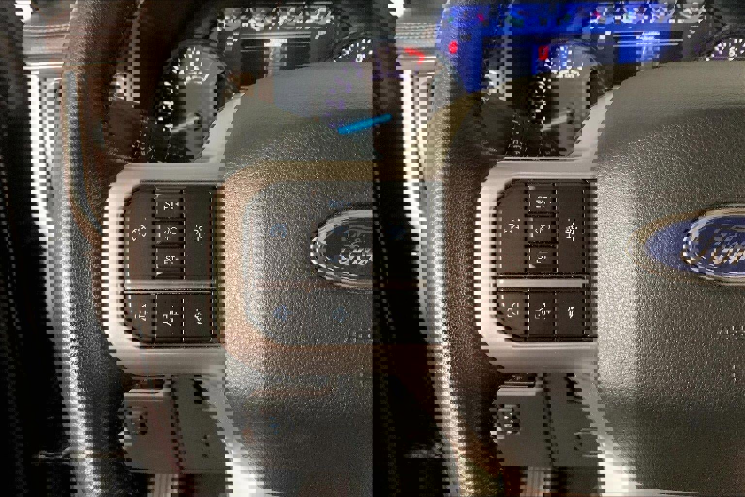 Used 2024 Ford Expedition XLT AWD/4WD image 18