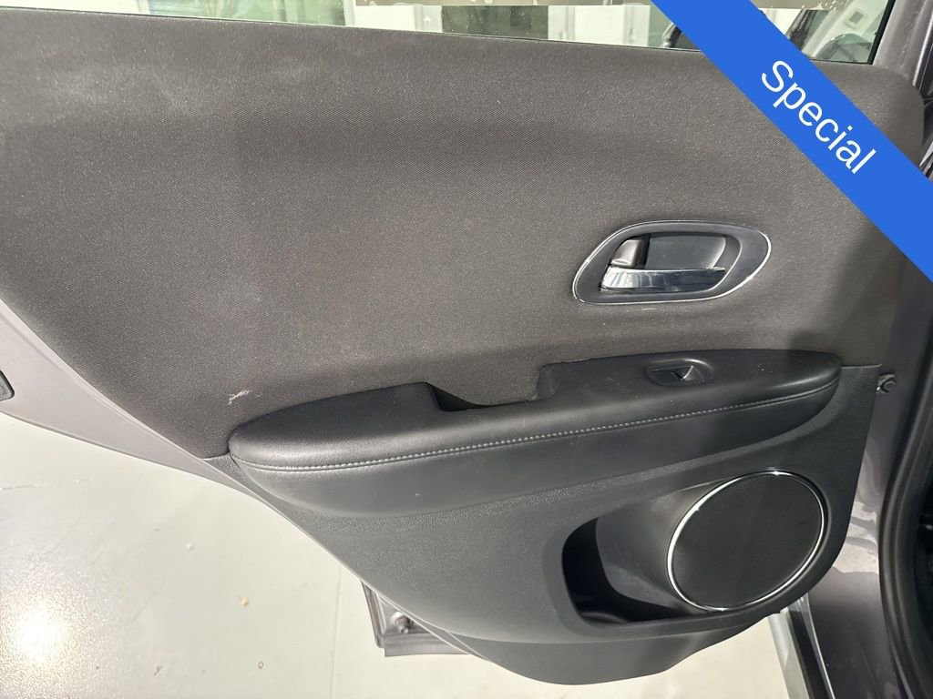 Used 2017 Honda HR-V EX image 16