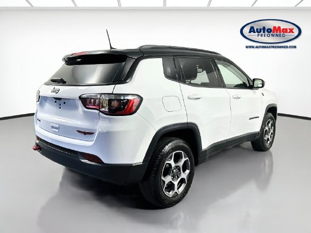 Used 2022 Jeep Compass Trailhawk w/ Trailhawk Convenience Group AWD/4WD image 2