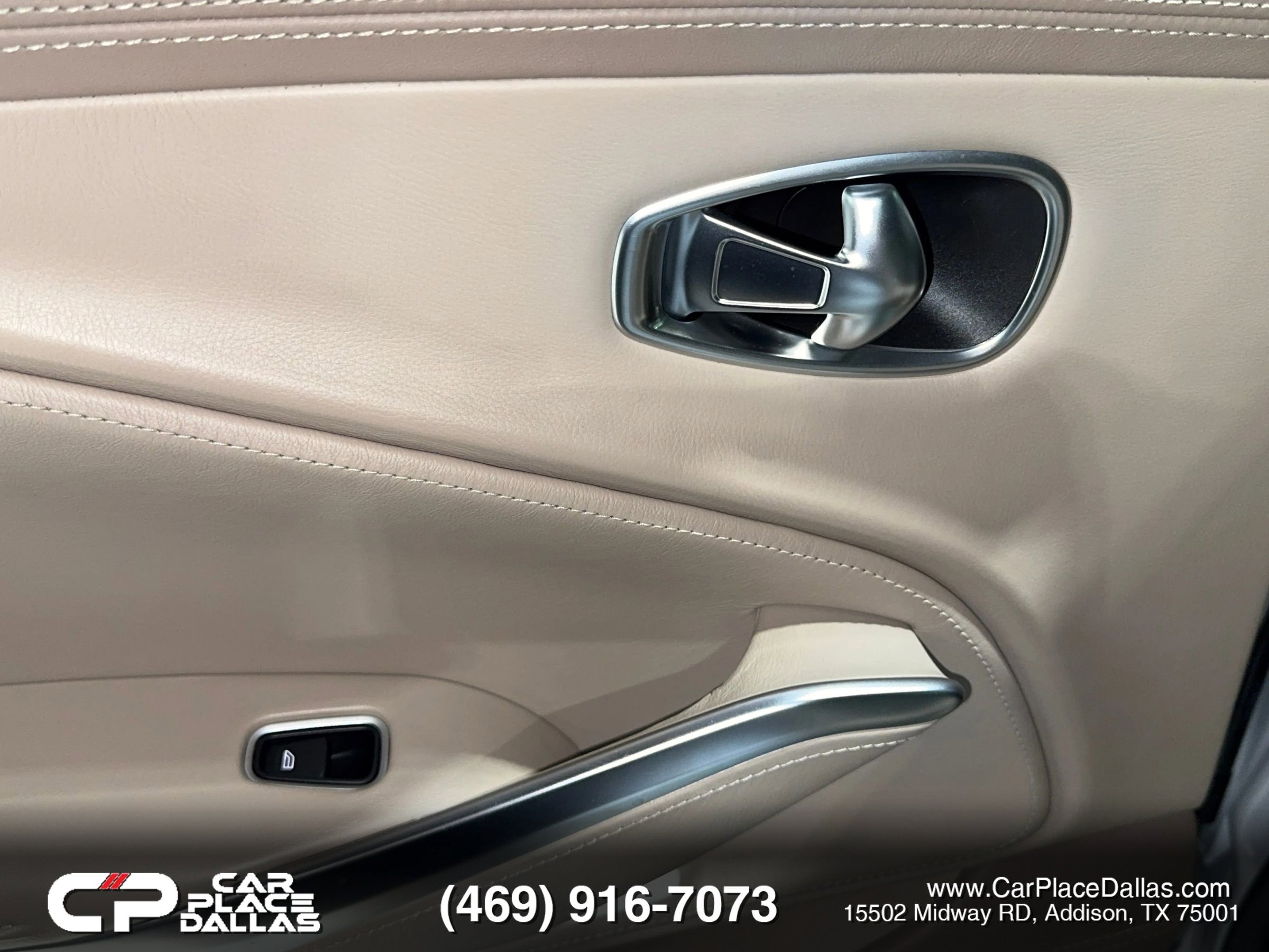 Used 2021 Aston Martin DBX image 24