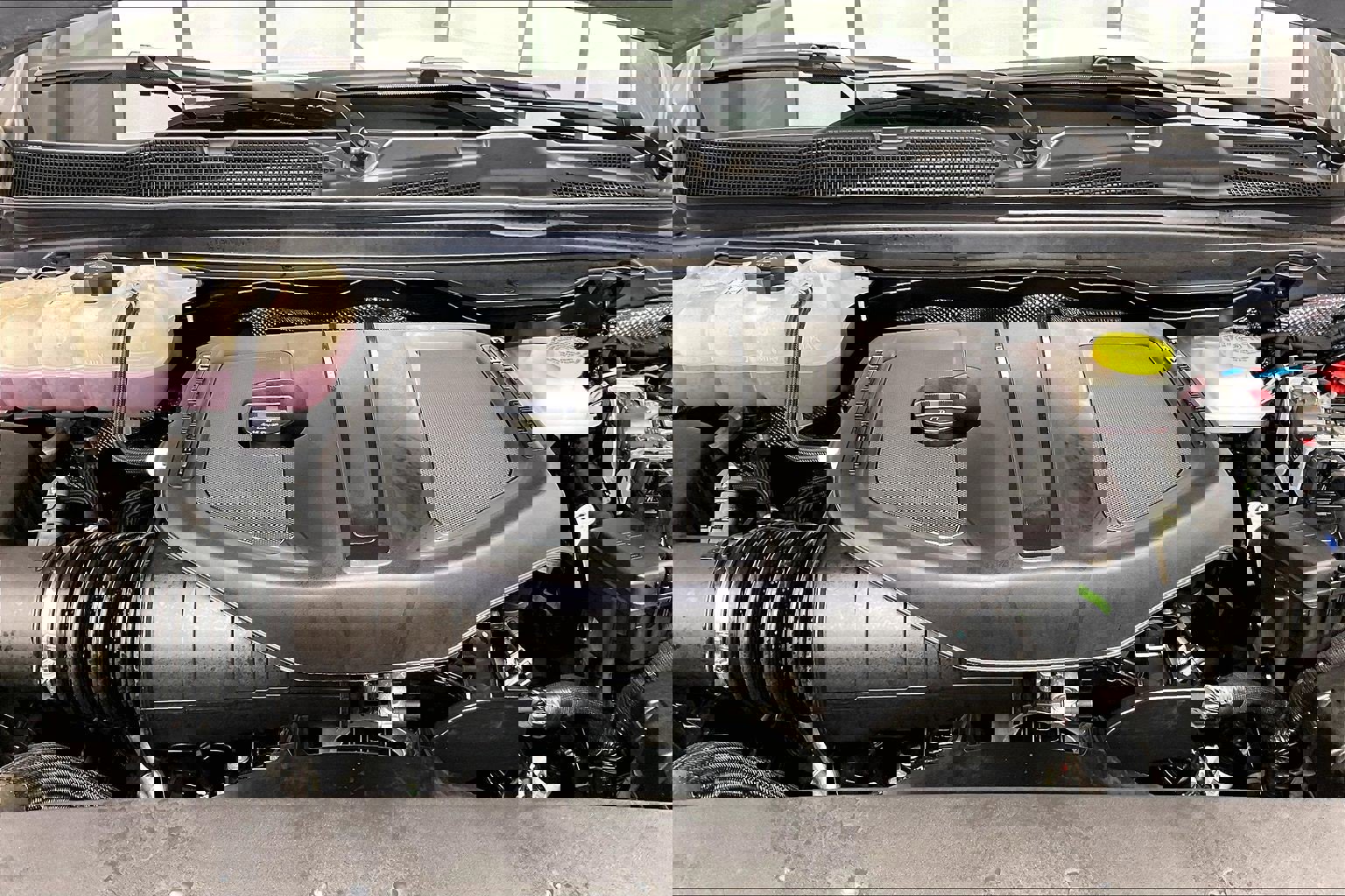 Used 2025 RAM 1500 Laramie w/ Sport Appearance Package image 9