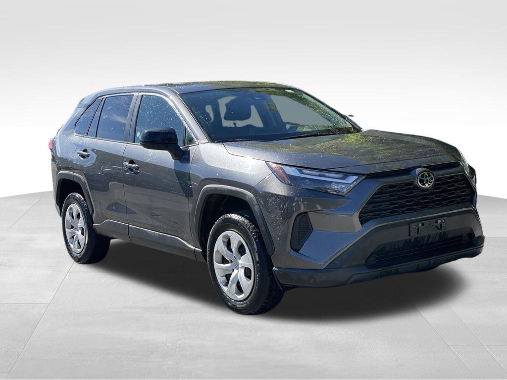 Used 2025 Toyota RAV4 LE AWD/4WD image 3