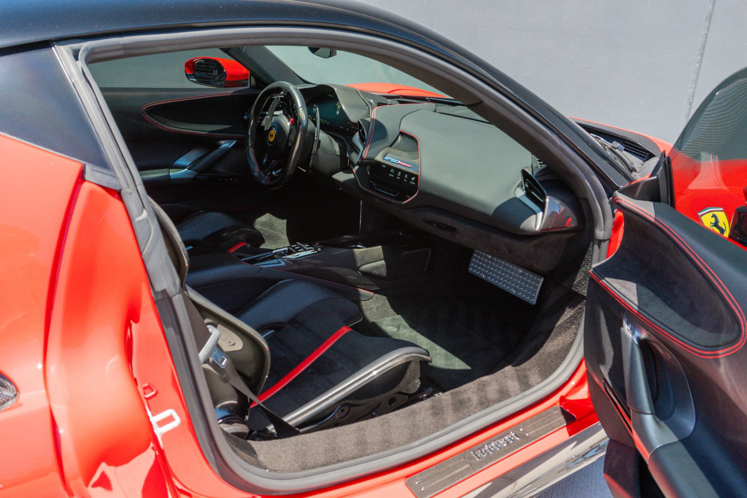 Used 2021 Ferrari SF90 Stradale AWD/4WD image 54