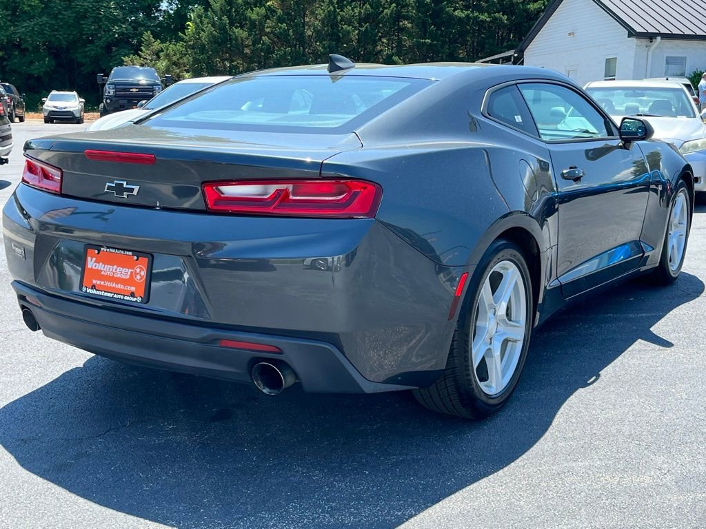 Used 2018 Chevrolet Camaro LS RWD image 7