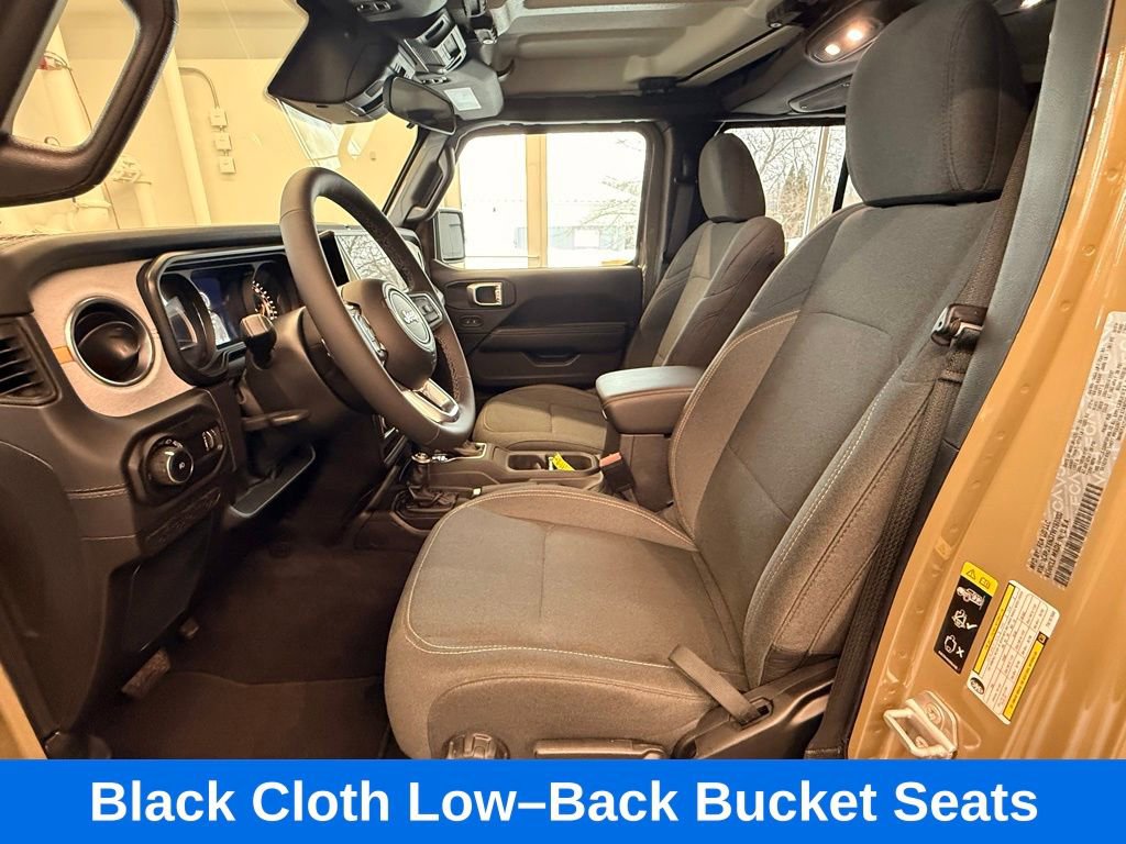 Used 2026 Jeep Wrangler Sahara AWD/4WD image 12