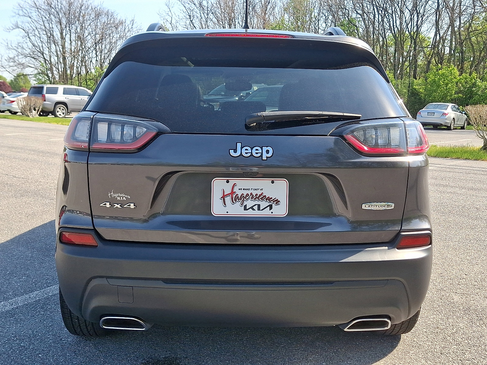 Used 2022 Jeep Cherokee Latitude Lux w/ Sun & Sound Group AWD/4WD image 5