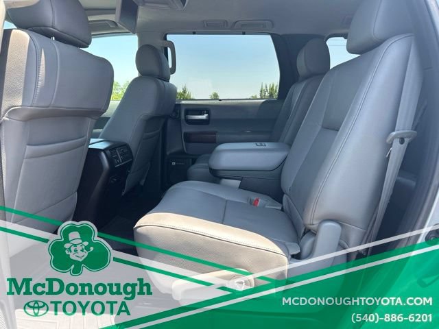Used 2016 Toyota Sequoia Platinum AWD/4WD image 10