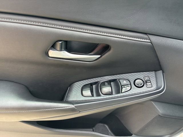 Used 2024 Nissan Sentra SV w/ Lighting Package image 20