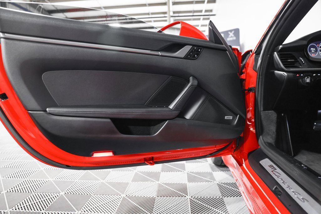 Used 2020 Porsche 911 Carrera 4S image 28