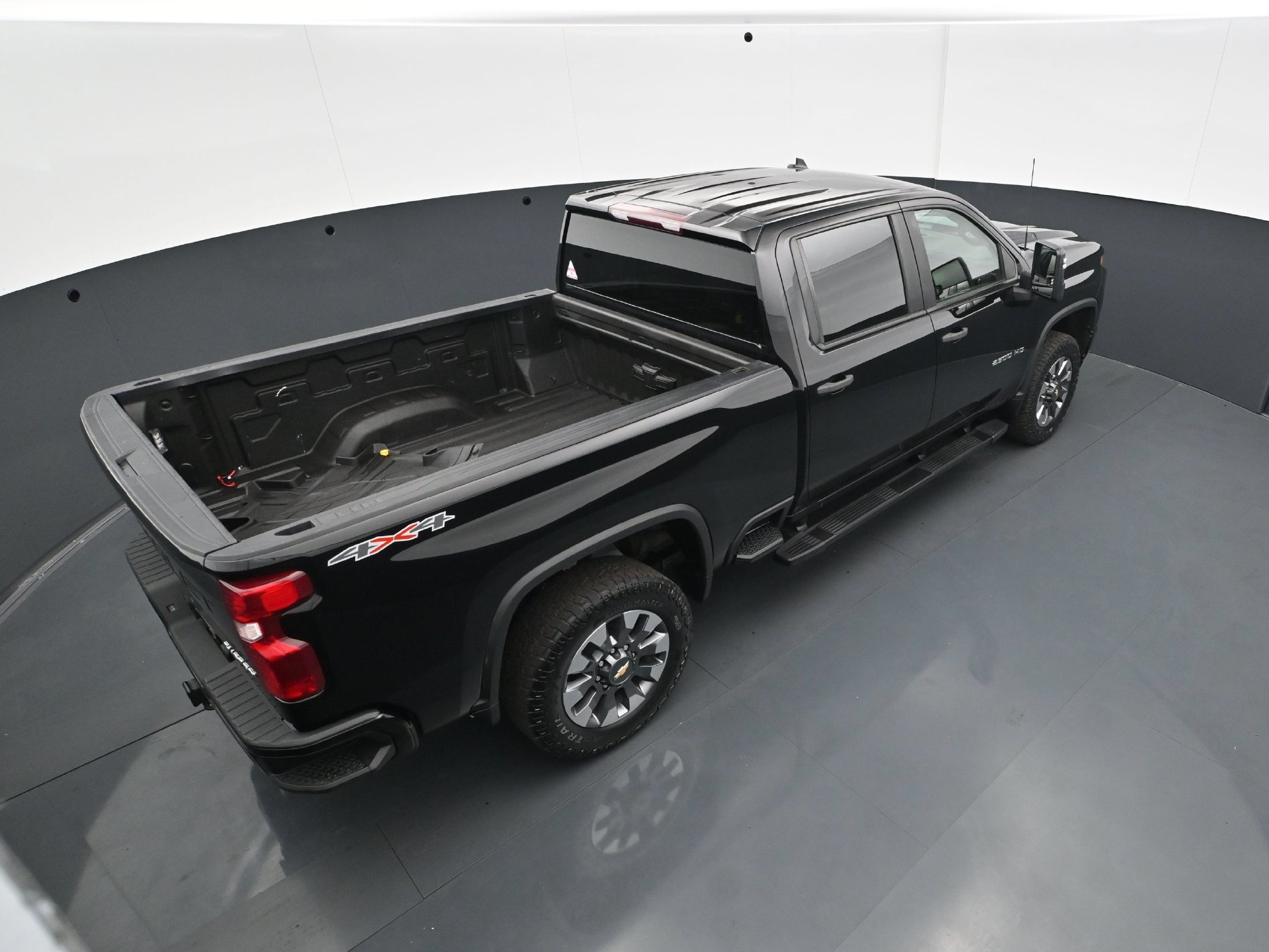 Used 2022 Chevrolet Silverado 2500 Custom w/ Custom Value Package AWD/4WD image 38