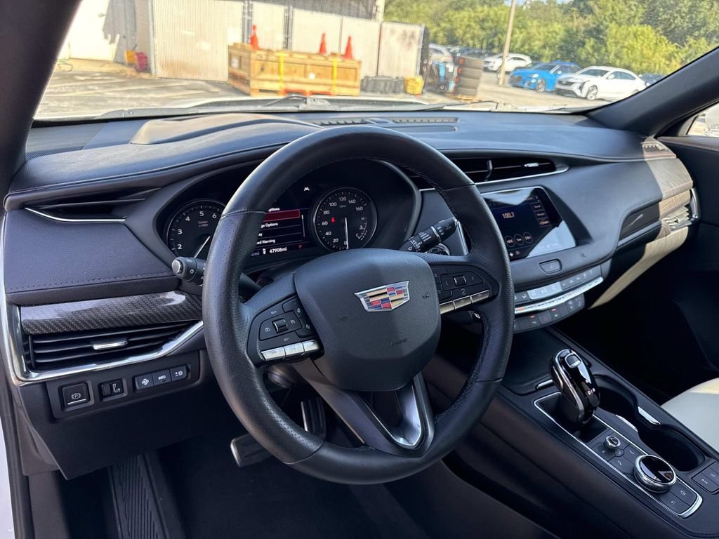 Used 2021 Cadillac XT4 Sport FWD image 32