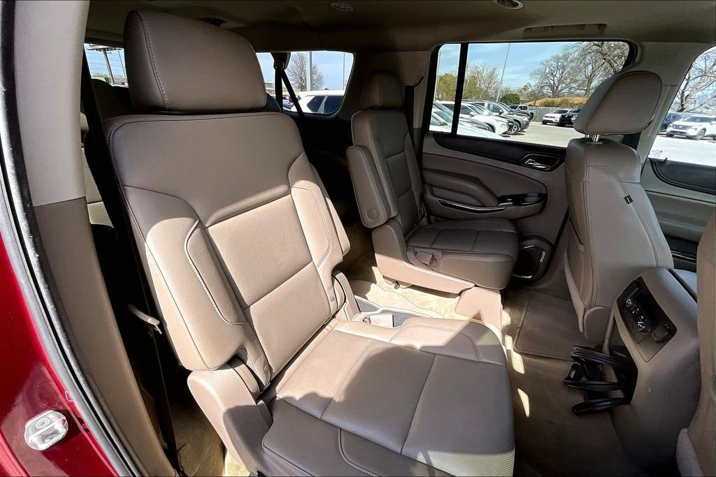 Used 2017 GMC Yukon XL SLT w/ Premium Edition image 39