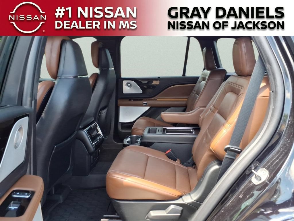 Used 2021 Lincoln Aviator Reserve w/ Equipment Group 201A RWD image 25