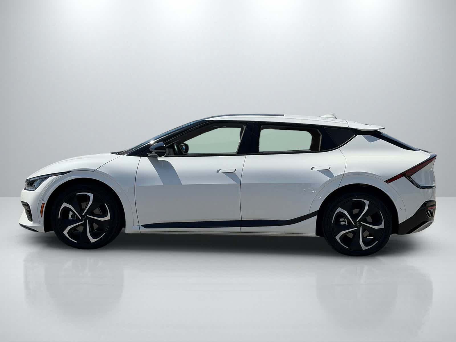 Used 2024 Kia EV6 GT-Line AWD/4WD image 2