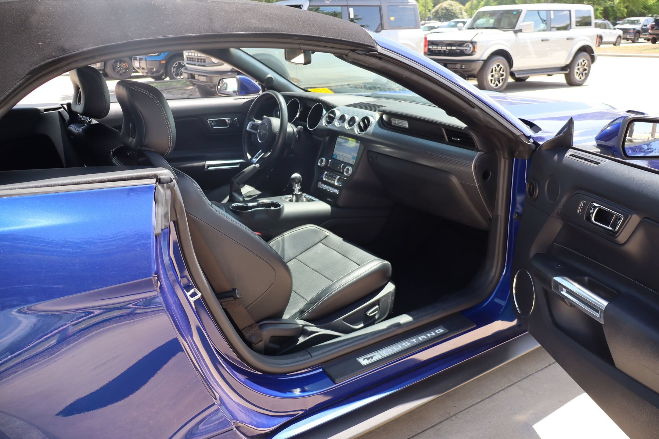 Used 2016 Ford Mustang GT Premium w/ GT Performance Package RWD image 26