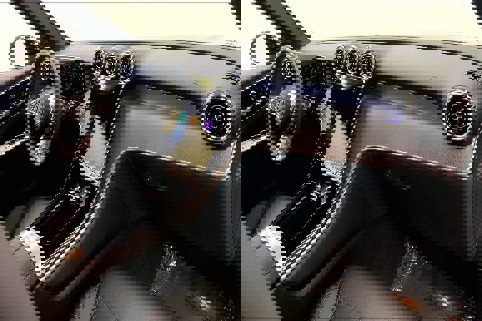 Used 2025 Mercedes-Benz GLC 300 image 10