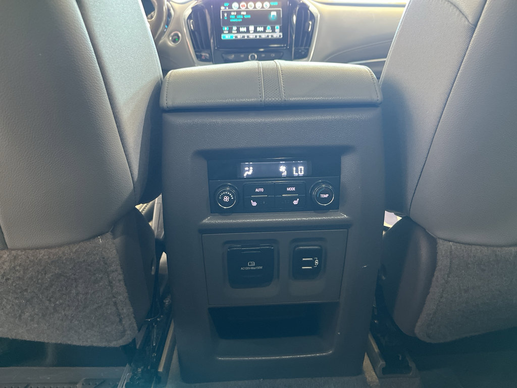Used 2019 Chevrolet Traverse Premier w/ Driver Confidence II Package image 16