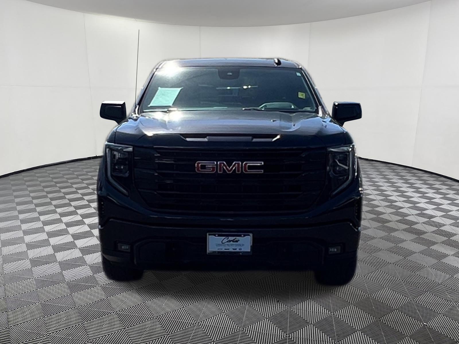 Used 2022 GMC Sierra 1500 Elevation w/ X31 Off-Road Package AWD/4WD image 2