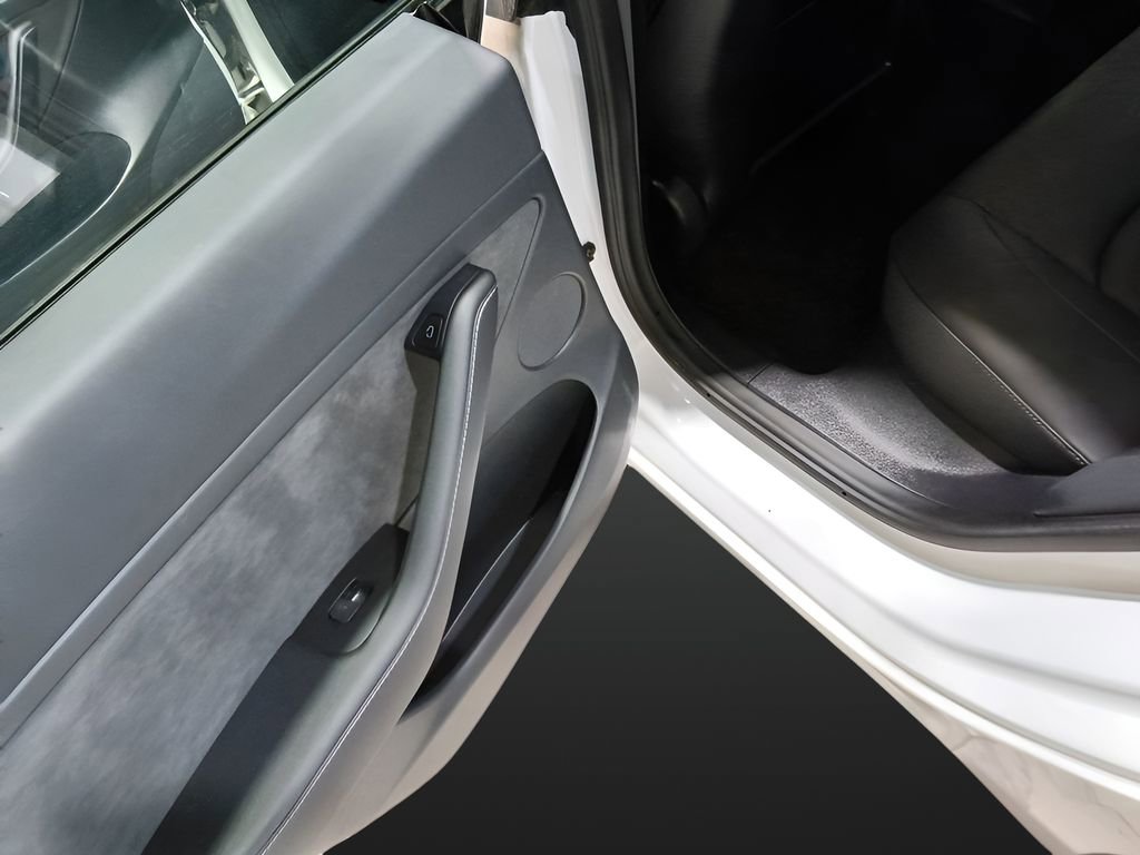 Used 2022 Tesla Model 3 Long Range image 21