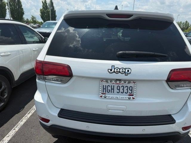 Used 2020 Jeep Grand Cherokee Laredo AWD/4WD image 8