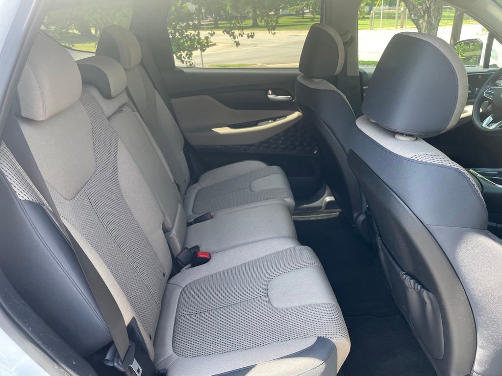 Used 2021 Hyundai Santa Fe SE FWD image 29