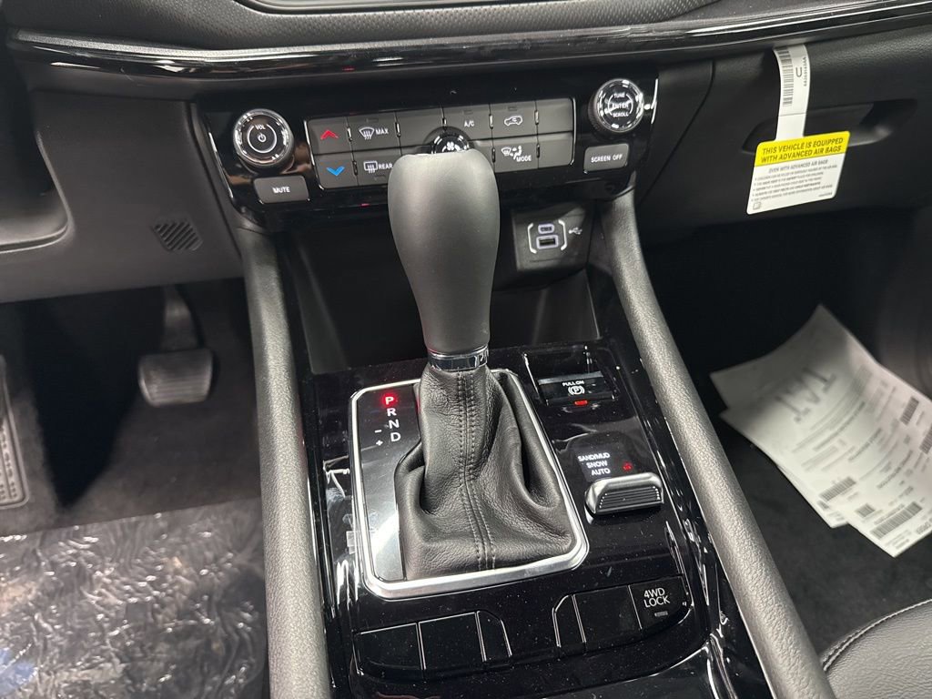 New 2026 Jeep Compass Latitude image 21