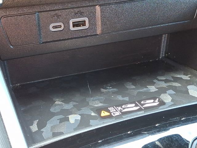 Used 2024 Chevrolet Colorado Z71 w/ Z71 Convenience Package 2 image 26