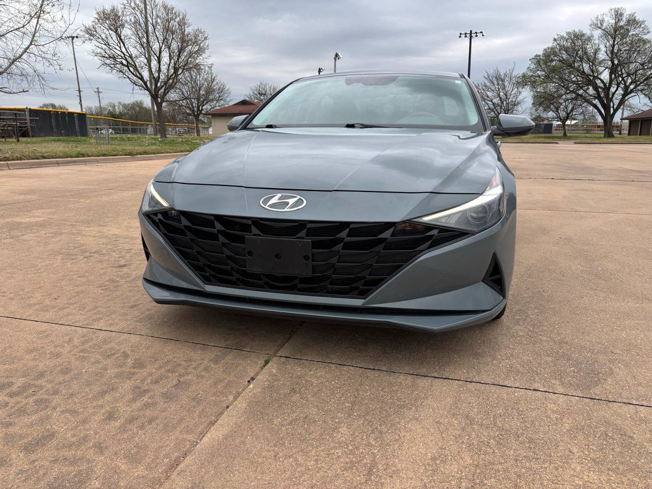 Used 2022 Hyundai Elantra Blue image 4